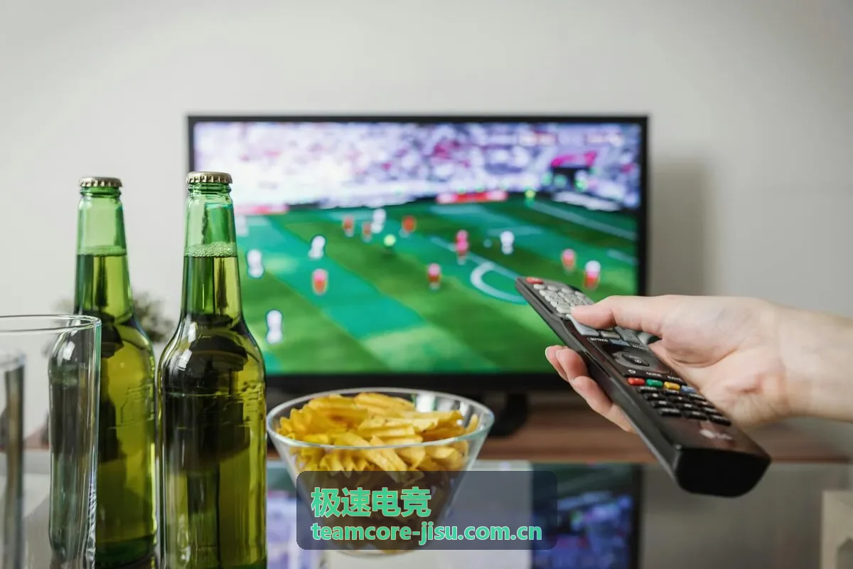 极速电竞赛事现场与内容服务画面